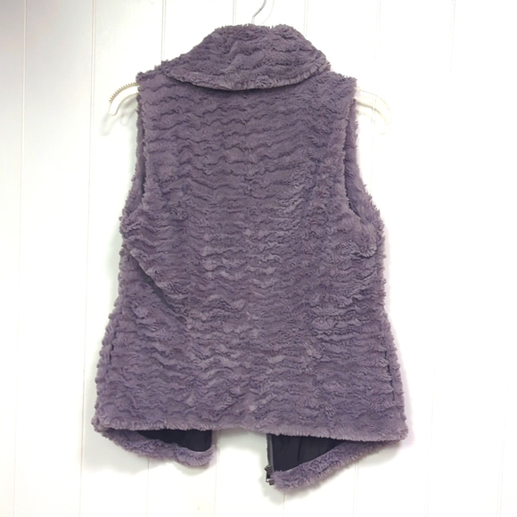 EUC Patagonia Fur Fleece Teddy Soft Sleeveless Jacket - Picture 4 of 6